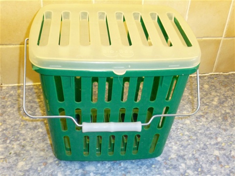 23 Litre Green Kerbside Locking Lid Compost Caddy&10x30L Compostable Bags 