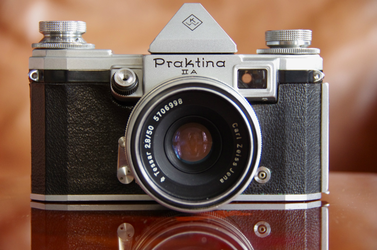 germano-Classic-camera-Store Praktina IIa-instrucciones-texto 